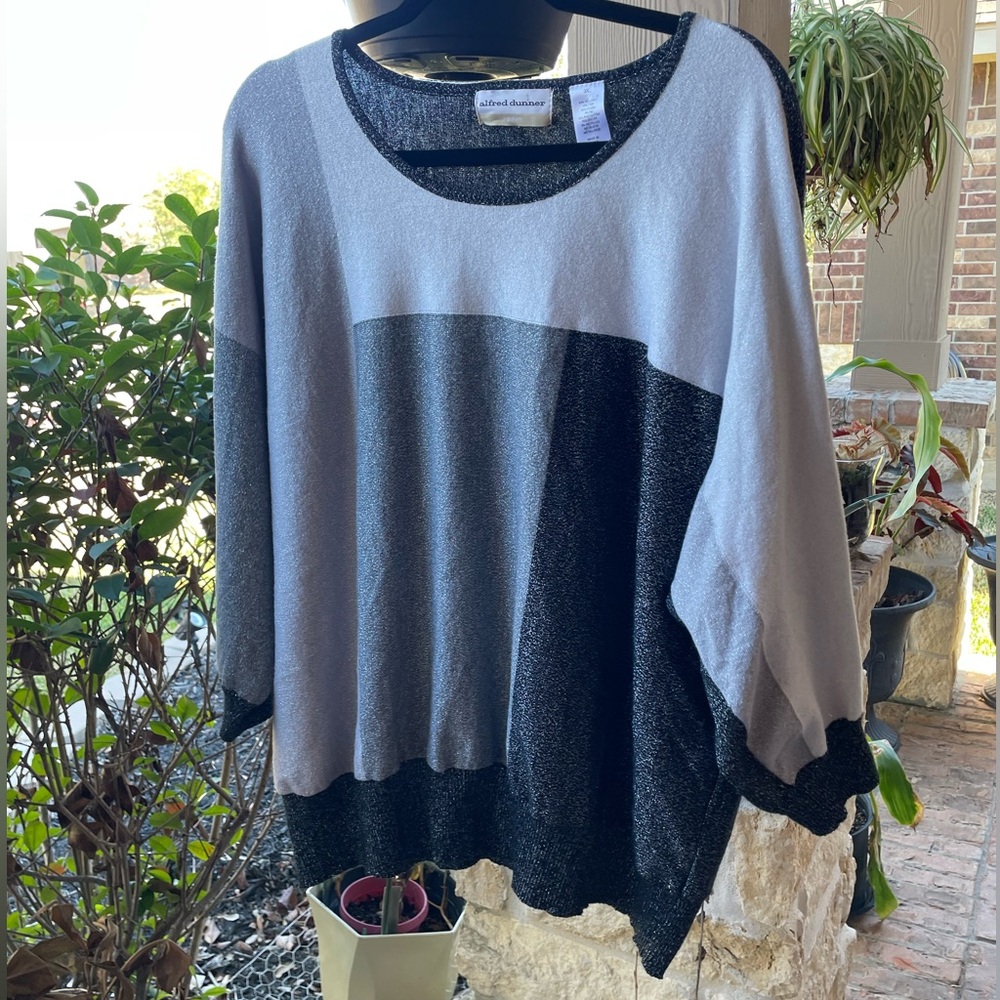 🩶 Beautiful Alfred Dunner 3X Metallic Colorblock Shimmer Knit Top - Grey & Black